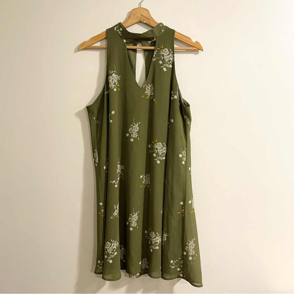 Francesca’s Green Floral High Neck Swing Dress